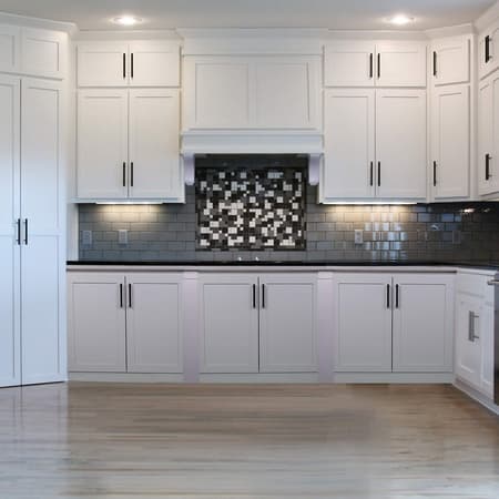 Shaker designer white